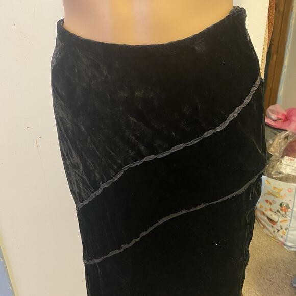 VTG J Jill Silk Rayon Crushed Velvet Skirt Women Sz 4 Black Ruffle Goth Grunge - Picture 6 of 9
